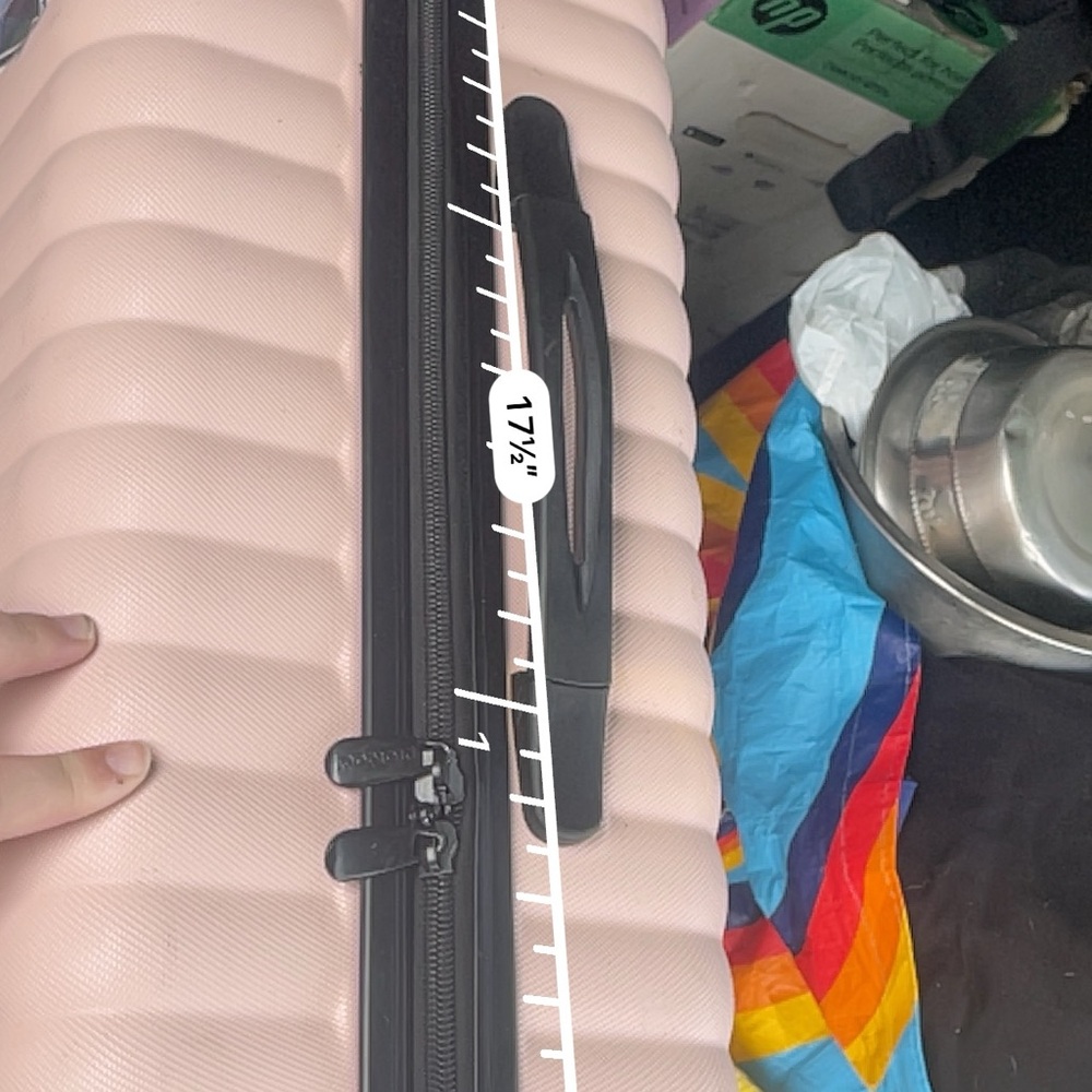 Pink Hardshell Suitcase - Picture 2 of 9